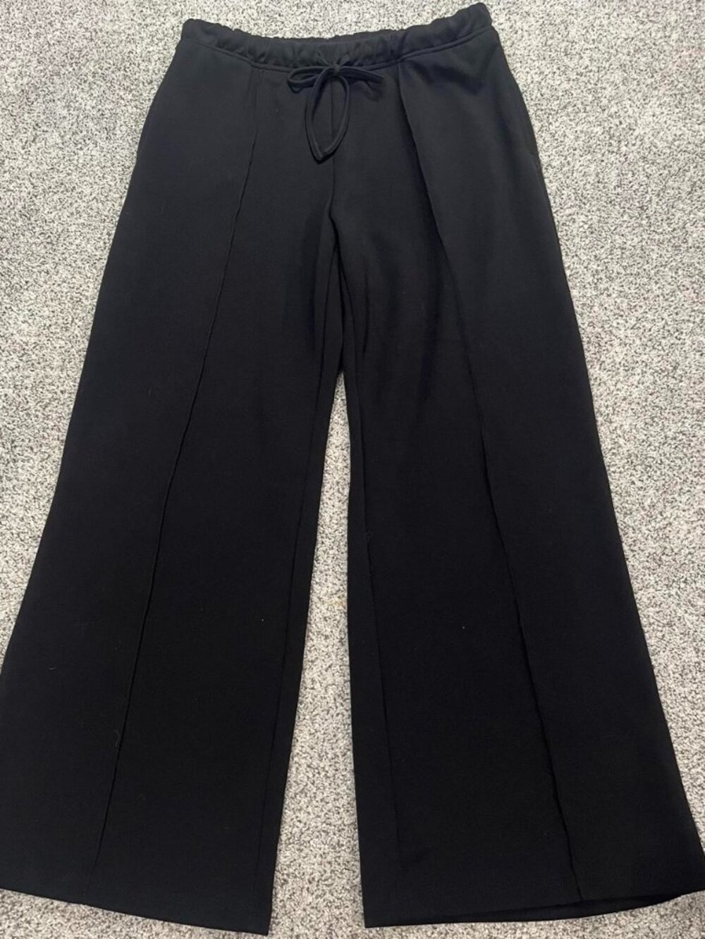 Black wide leg sweatpants from Stradivarius